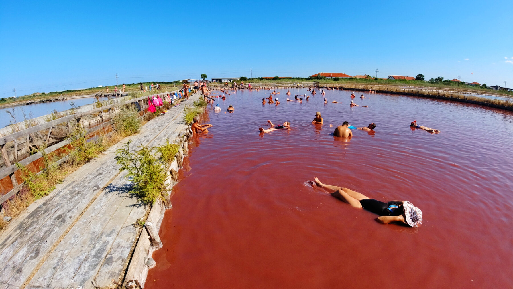 Salinele de la Burgas — bazinele cu luga